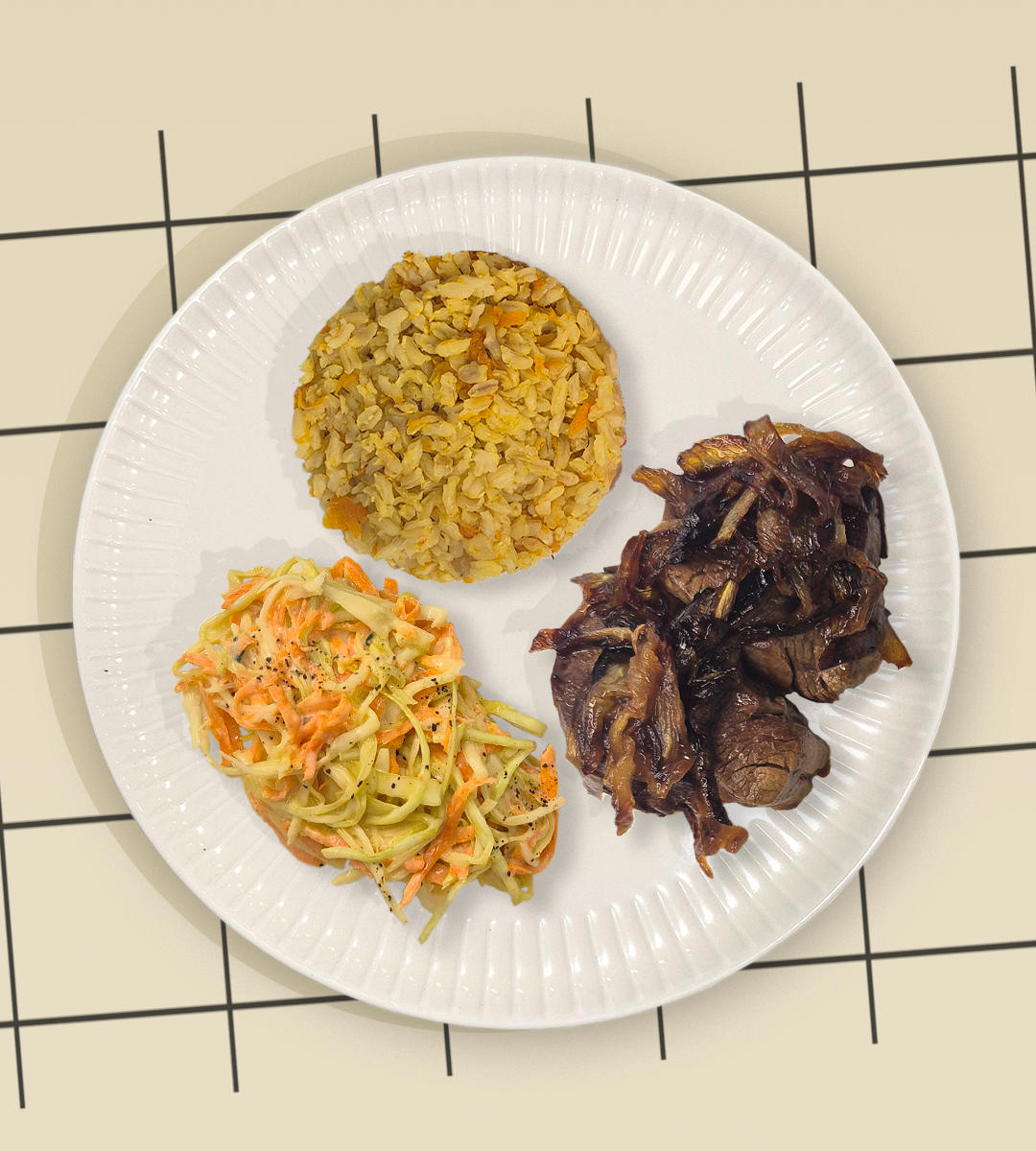 LOMO DE RES ENCEBOLLADO